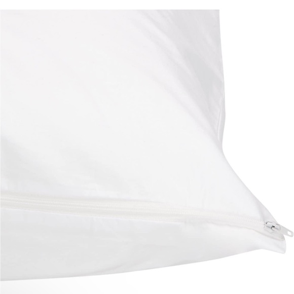 Amazon Basics 100% Cotton Hypoallergenic Pillow Protector - Picture 6 of 8
